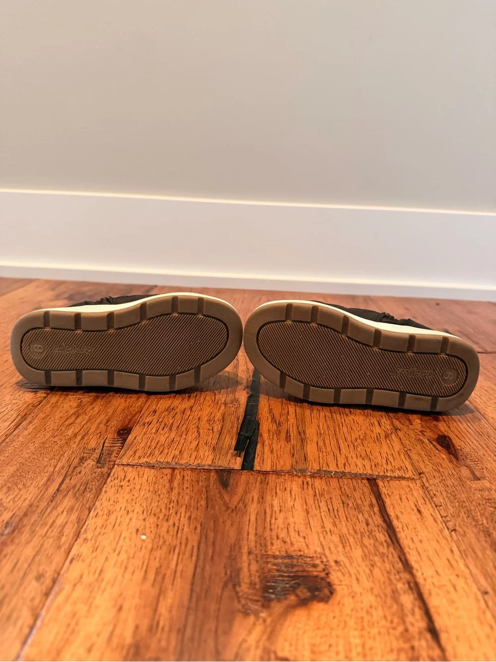 Cat & Jack Black Kids Puffer Boots with White Sole